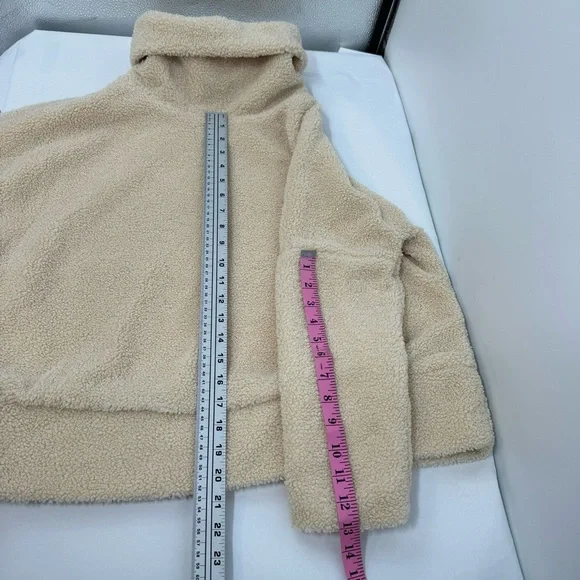 Tuckernuck Pullover Sweater Size M Cream Teddy Fleece Rollins Funnel Neck Boxy - Picture 9 of 9